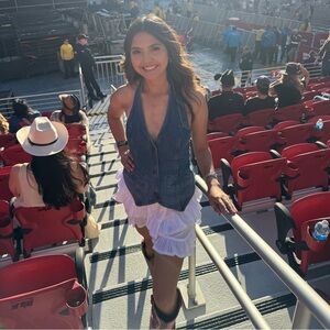 Meet your Posher, Jocelyn